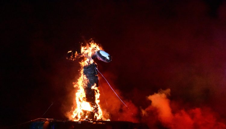 Καίνε-τον-Ιούδα-σε-Λεβίδι-και-Τρίπολη