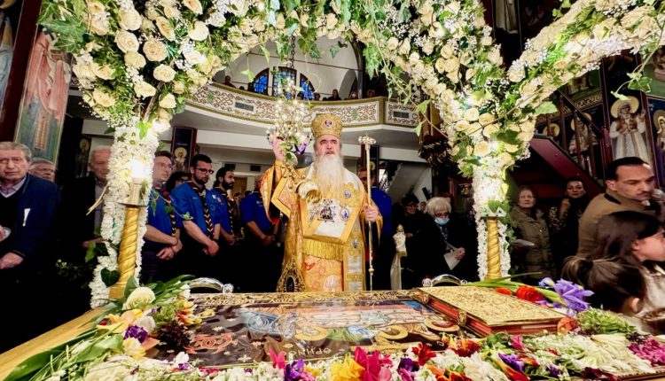 Η-ακολουθία-του-Επιταφίου-Θρήνου-στην-ΙΜ.-Νέας-Κρήνης-και-Καλαμαριάς