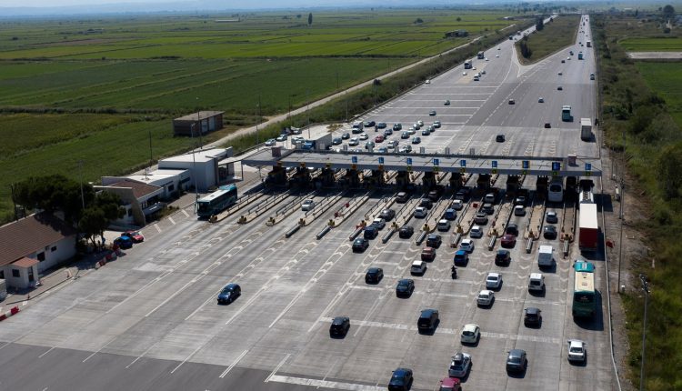 Χωρίς-προβλήματα,-μέχρι-στιγμής,-η-έξοδος-και-των-τελευταίων-θεσσαλονικέων-εκδρομέων-του-Πάσχα