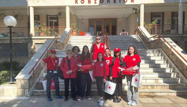 Ο-Ελληνικός-Ερυθρός-Σταυρός-προσέφερε-στιγμές-χαράς-και-κοινωνικοποίησης-σε-ηλικιωμένους-στο-Γηροκομείο-Αθηνών-ενόψει-του-Πάσχα