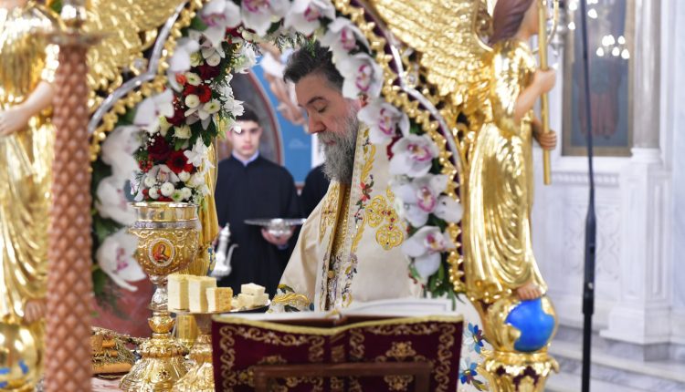 Σερρών-Θεολόγος:-«”Σήμερον-σιγὴ-πολλὴ,-ὅτι-ὁ-Βασιλεὺς-ὑπνοῖ!”»