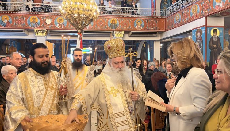 Η-Πρώτη-Ανάσταση-στην-Ι.-Μητρόπολη-Κορίνθου