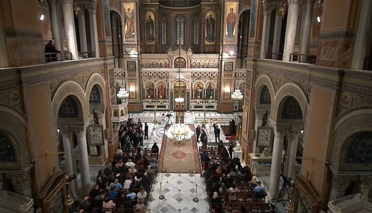 Δείτε-live-την-Ακουλουθία-της-Ανάστασης-από-τη-Μητρόπολη-Αθηνών