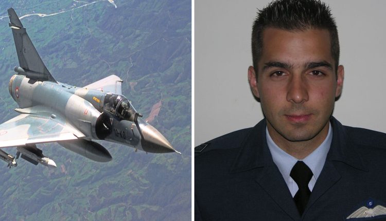 Σαν-σήμερα-12-Απριλίου:-Η-πτώση-του-mirage-2000-5-–-Το-vertigo-που-στοίχισε-τη-ζωή-στον-Γιώργο-Μπαλταδώρο