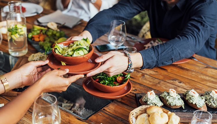 Οι-κινήσεις-που-θα-σε-βοηθήσουν-να-μην-ξεφύγεις-το-Πάσχα