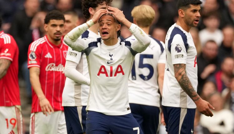 premier-league:-Δεν-έχει-τέλος-η-κατρακύλα-της-Τότεναμ,-ηττήθηκε-από-την-Σάντερλαντ-«χρυσός»-βαθμός-για-τη-Νότιγχαμ