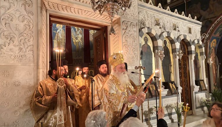 Η-Ακολουθία-της-Αναστάσεως-στην-Ιερά-Μητρόπολη-Κορίνθου