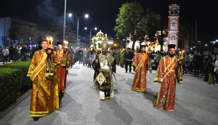 Ο-επιτάφιος-θρήνος-στη-Μητρόπολη-Μαρωνείας-και-Κομοτηνής