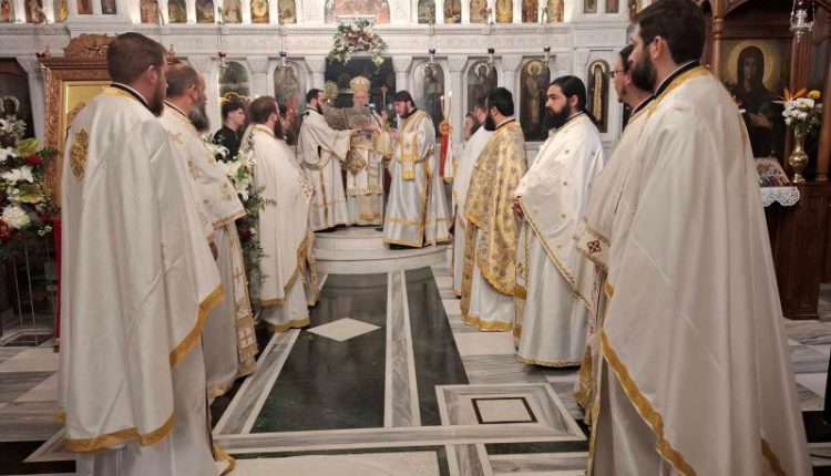 Σήμερα-Χριστός-Ανέστη-στην-Ιερά-Μητρόπολη-Χαλκίδος