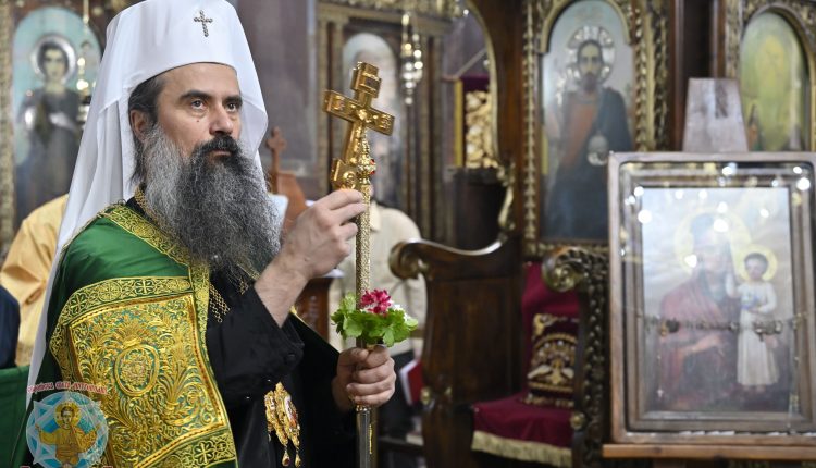 Βουλγαρίας-Δανιήλ:-Η-πληρότητα-της-ύπαρξής-μας-αποκτά-νόημα-μέσω-της-Ανάστασης