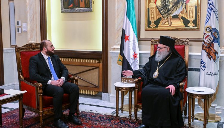 Ο-κυβερνήτης-της-Δαμασκού-μετέφερε-τις-ευχές-του-Προέδρου-της-Δημοκρατίας-της-Συρίας-στον-Πατριάρχη-Αντιοχείας