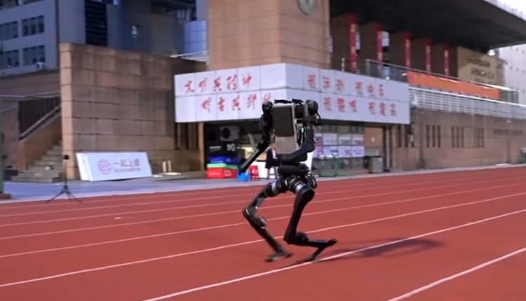 Ανθρωποειδές-ρομπότ-στην-Κίνα-απειλεί-να-σπάσει-το-ρεκόρ-του-Γιουσέιν-Μπολτ-μέχρι-τα-μέσα-του-2026 