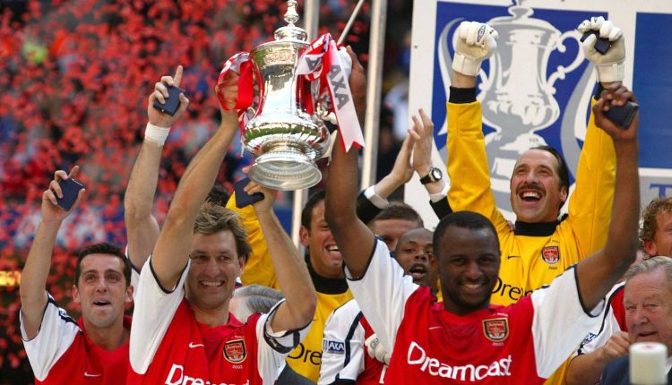 «Με-λένε-Τόνι…-και-είμαι-αλκοολικός»-–-Η-συγκλονιστική-ιστορία-του-θρύλου-της-Άρσεναλ