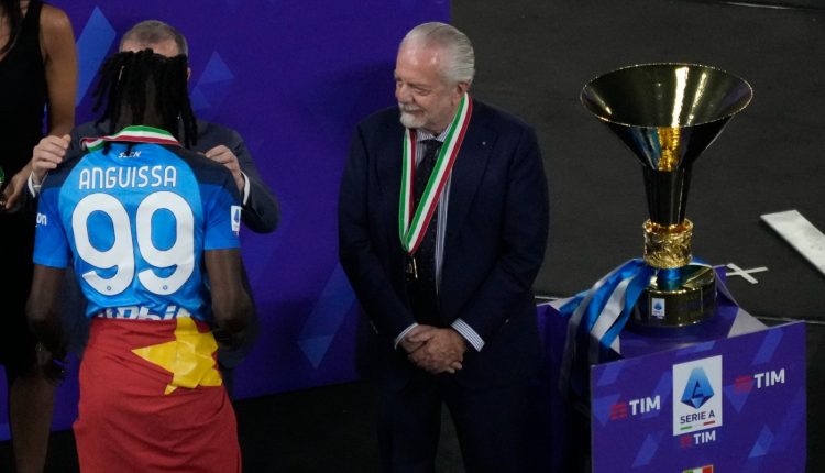 Οι-ριζοσπαστικές-ιδέες-του-Ντε-Λαουρέντις:-λιγότερος-χρόνος,-χωρίς-κάρτες-και…-«όχι-μικρές-ομάδες»