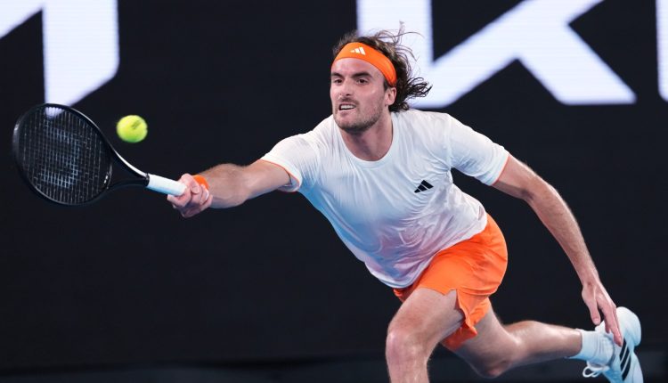 Τσιτσιπάς:-Διακοπή-λόγω-σκότους-στον-αγώνα-με-τον-Μαροζάν-στο-Μόναχο