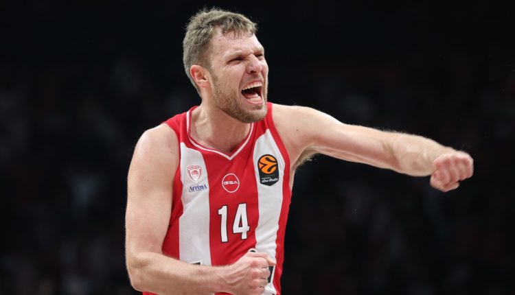 euroleague:-Ο-Βεζένκοβ-ψήφισε-τον-εαυτό-του-για-mvp-–-Οι-επιλογές-του-για-την-καλύτερη-5άδα