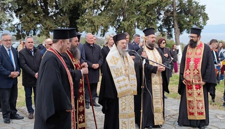 Ο-Μητροπολίτης-Ιερισσού-στην-ιστορική-επέτειο-του-«Μαύρου-Αλωνιού»