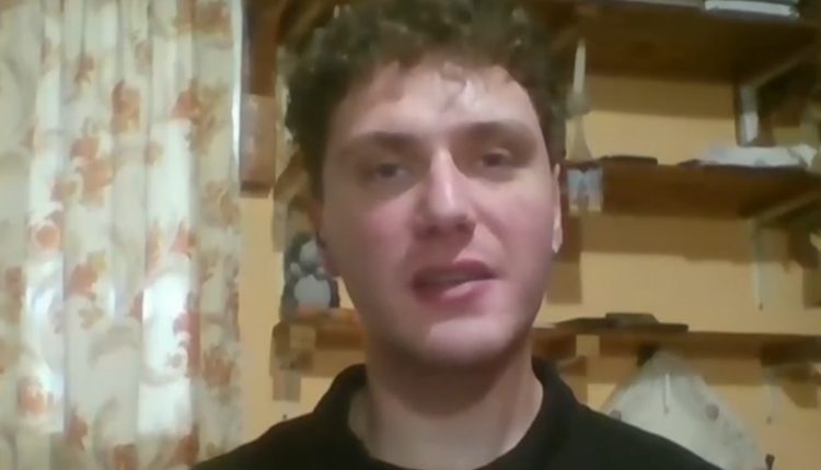 Μάθημα-ζωής:-Υποτροφία-στον-μαθητή-που-πήγαινε-σχολείο-με-καΐκι-–-Το-μήνυμά-του-στους-νέους-για-επιμονή-και-ατσάλινη-θέληση