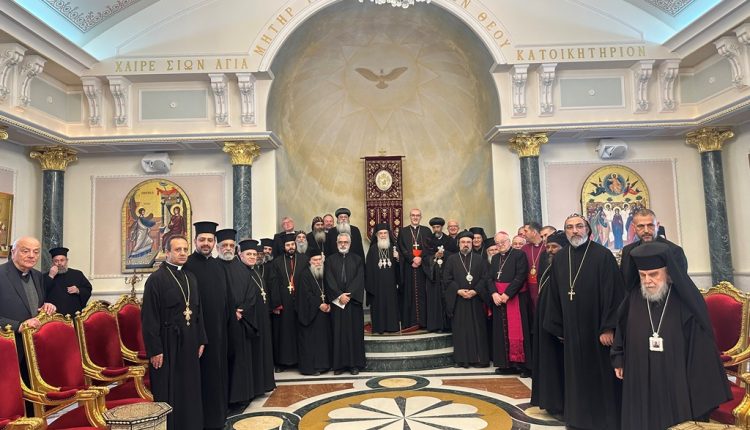 Πασχάλιες-επισκέψεις-και-ευχές-στον-Πατριάρχη-Ιεροσολύμων