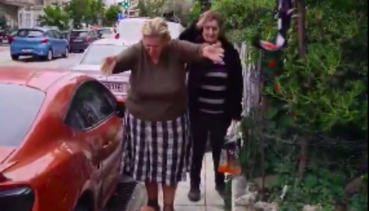 ΑΕΚ-–-Ράγιο-Βαγιεκάνο:-Ξεσήκωσαν-και…-γιαγιάδες-οι-Ισπανοί-φίλαθλοι-στον-δρόμο-προς-το-γήπεδο