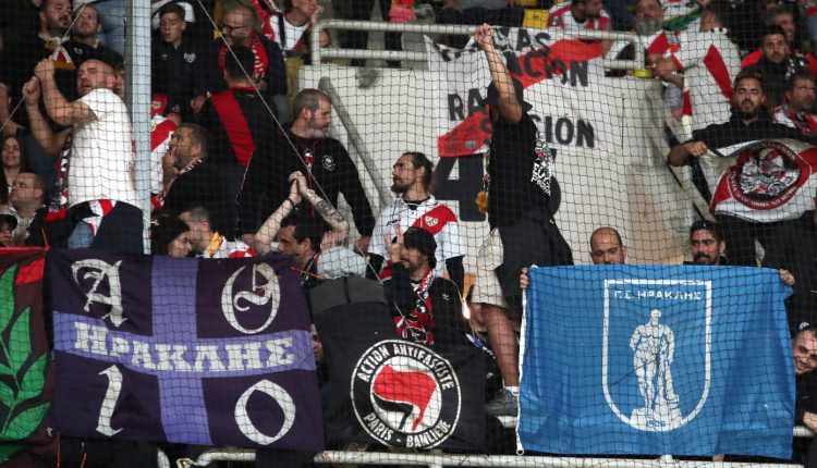 ΑΕΚ-–-Ράγιο-Βαγιεκάνο:-Σημαίες-του-Ηρακλή-στην-εξέδρα-των-Ισπανών