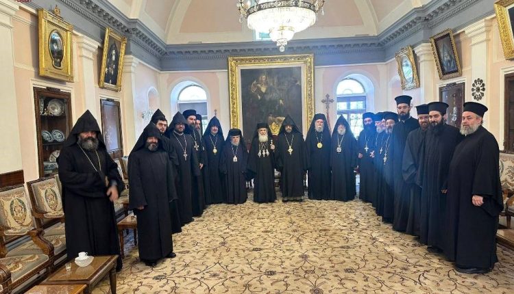 Επίσκεψη-Πατριάρχη-Ιεροσολύμων-στο-Αρμενικό-Πατριαρχείο-–-Στο-επίκεντρο-η-προστασία-των-Χριστιανών-στην-Αγία-Γη