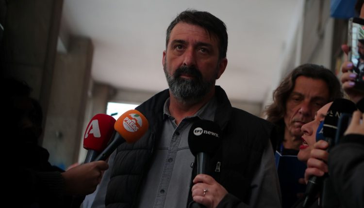 Κρίσιμη-συνάντηση-στο-υπ.-Αγροτικής-Ανάπτυξης:-«Η-Λέσβος-είναι-με-τη-θηλιά-στο-λαιμό,-αν-καταστραφούμε-αδειάζουν-τα-χωριά-μας»