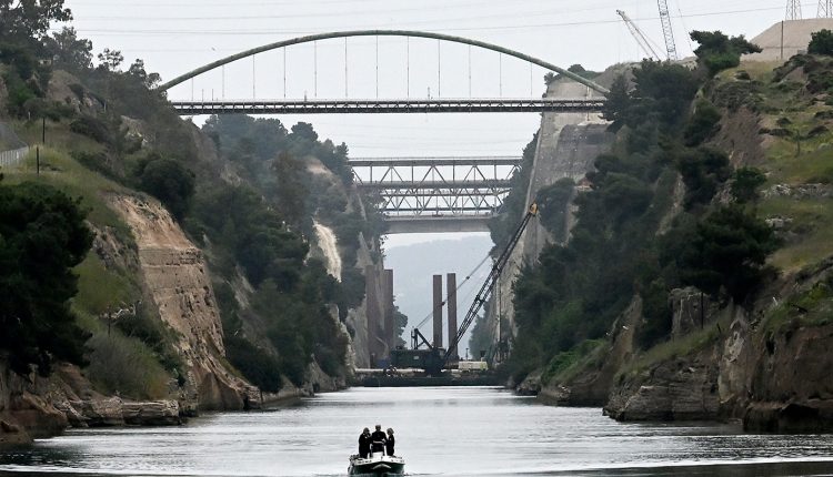 Τραγωδία-στον-Ισθμό-της-Κορίνθου:-Σορός-17χρονης-εντοπίστηκε-να-επιπλέει-στο-κανάλι-της-Διώρυγας