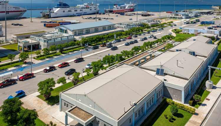 Πάτρα:-Ριζικές-αλλαγές-στη-λειτουργία-του-λιμανιού-–-Μετατρέπεται-σε-ενεργειακή-και-εμπορική-πύλη