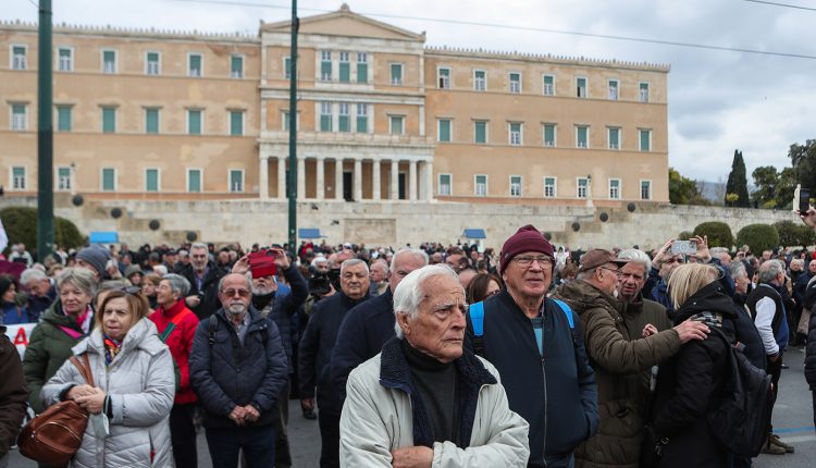 Τα-θλιβερά-στοιχεία-της-eurostat-για-τον-πληθυσμό-στην-Ελλάδα-–-Πόσοι-Έλληνες-θα-έχουν-μείνει-το-2100