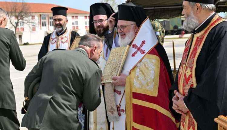 Ο-Μητροπολίτης-Διδυμοτείχου-στην-αλλαγή-διοικήσεως-του-21ου-Συντάγματος