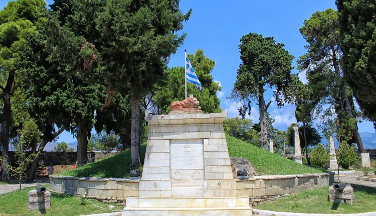 Απευθείας-Αναμετάδοση-της-Αναστάσιμης-Αρχιερατικής-Θείας-Λειτουργίας-στον-Κήπο-των-Ηρώων-στο-Μεσολόγγι