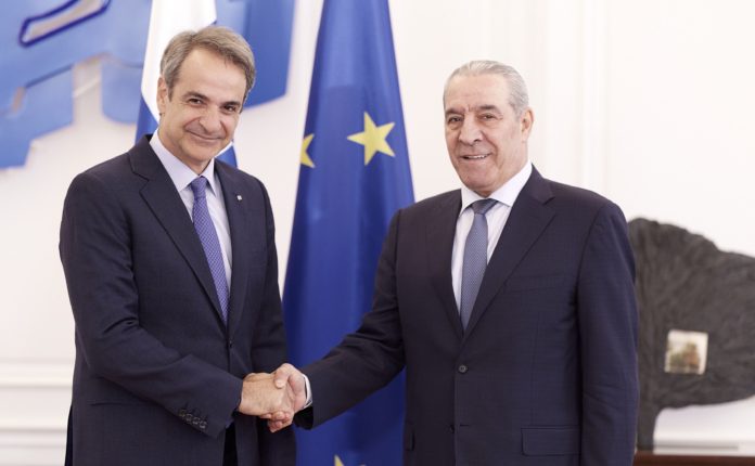 Συνάντηση-Κ.-Μητσοτάκη-με-τον-Αντιπρόεδρο-της-Παλαιστινιακής-Αρχής-στο-Μαξίμου