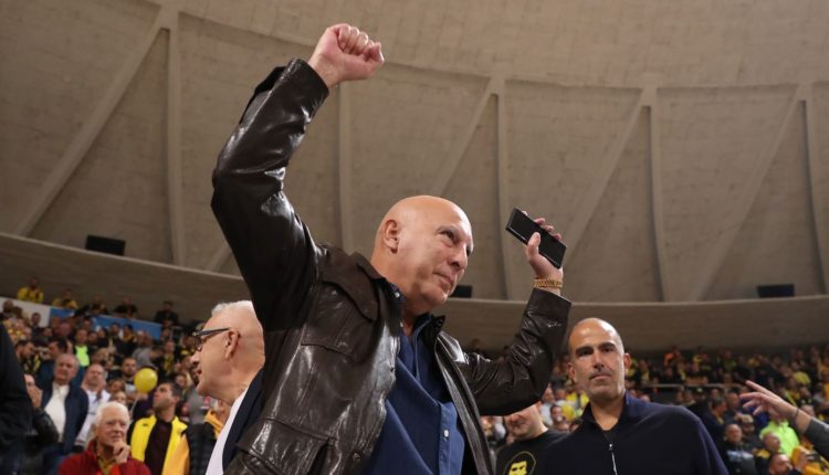 Γκάλης-για-Σμιντ:-«Μοναδικός-στο-είδος-του»