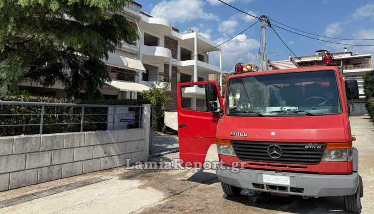 Πυρκαγιά-σε-σπίτι-στη-Λαμία-–-Η-άμεση-κινητοποίηση-των-πυροσβεστών-έσωσε-το-διαμέρισμα-από-την-καταστροφή