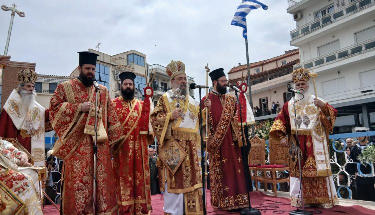 Λαμπρά-Πανήγυρις-της-Πολιούχου-του-Αιγίου-Ζωοδόχου-Πηγής-–-Παναγίας-Τρυπητής