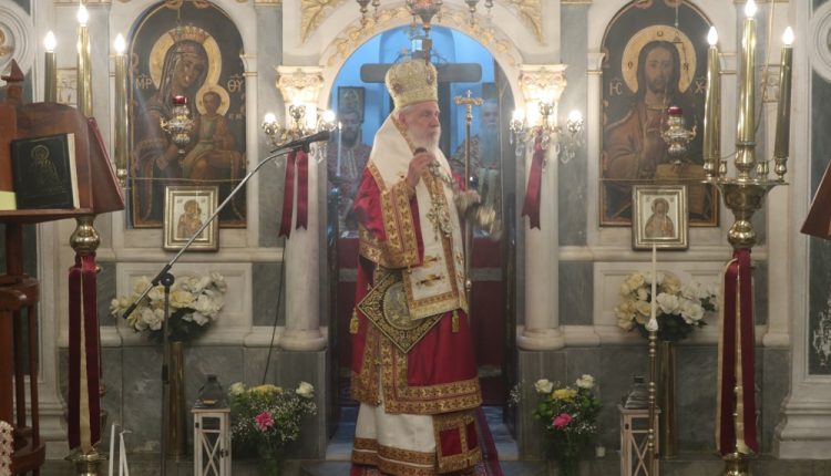 Αρχιερατικός-Εσπερινός-στον-ΙΝ.-Ζωοδόχου-Πηγής-στο-χωριό-Επισκοπείο-της-Άνδρου