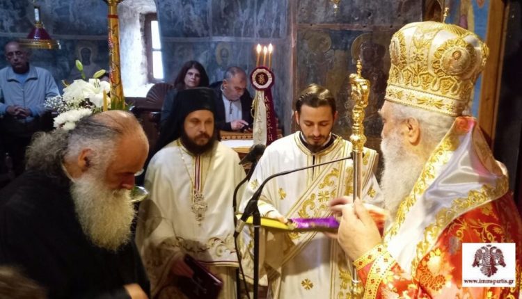Χειροθεσία-Πρωτοπρεσβύτερου-στην-πανήγυρη-της-ΙΜ.-Γόλας