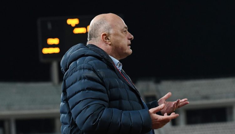 Μπέος-κατά-Λανουά:-Αν-έχεις-λίγη-τσίπα-το-καλοκαίρι-να-μας-αδειάσεις-τη-γωνιά