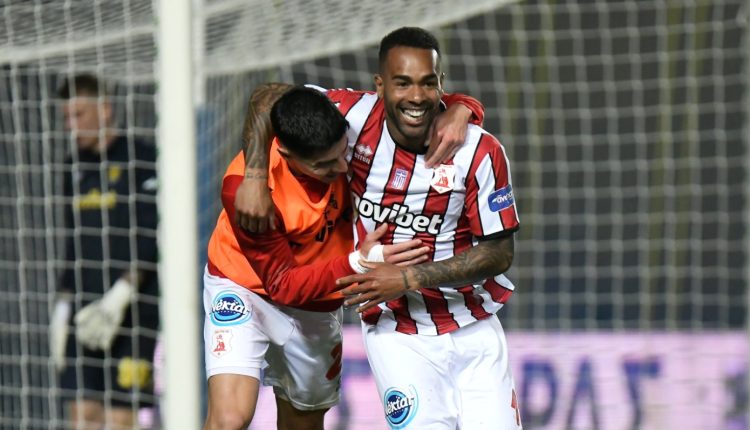 Παναιτωλικός-–-Πανσερραϊκός-2-3:-Βγήκε-από-τη-ζώνη-του-υποβιβασμού-με-νέα-νίκη