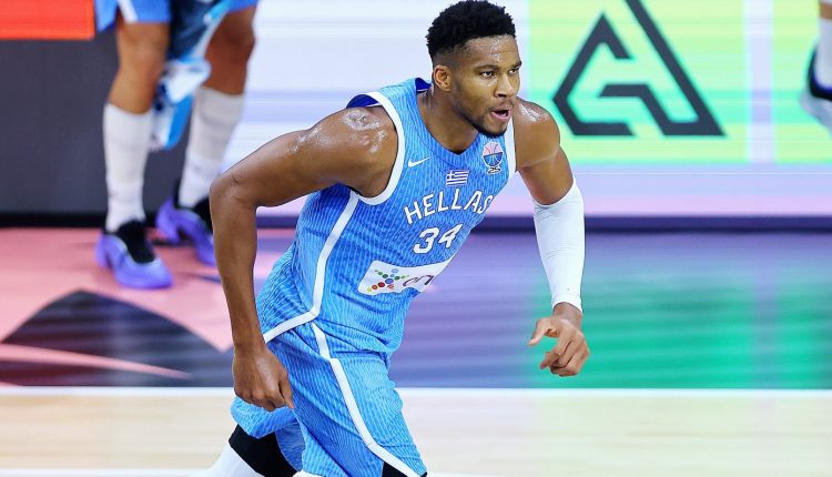 Αντετοκούνμπο:-Αν-χάσεις-στην-Ελλάδα-βάζεις-την-κουκούλα-και-τρέχεις-στα-αποδυτήρια