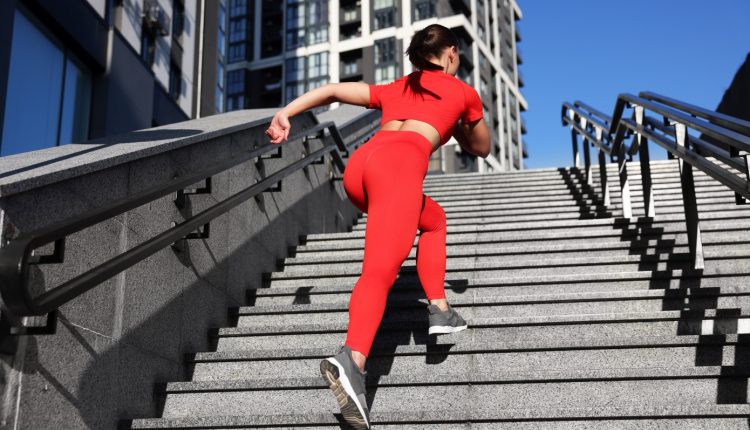 Κάθετη-προπόνηση-–-Τι-είναι-και-γιατί-αξίζει-να-γίνει-μέρος-της-καθημερινότητά-σας