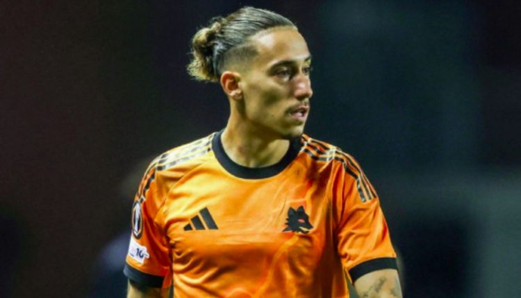 Τσιμίκας:-Παραλίγο-να-κάνει-απίθανη-γκάφα,-αποδοκιμασίες-από-τους-οπαδούς-της-Ρόμα