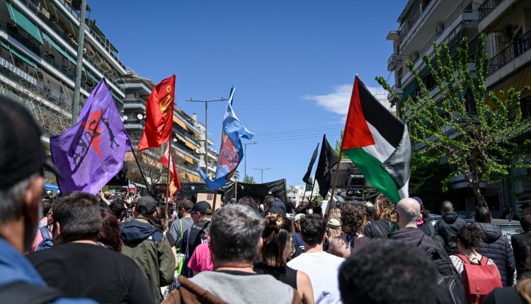 Εντείνονται-οι-κινητοποιήσεις-για-τα-Προσφυγικά-της-Αλεξάνδρας-–-Σε-οριακή-κατάσταση-ο-απεργός-πείνας-Αριστοτέλης-Χαντζής