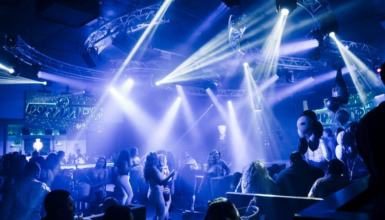 Σκάνδαλο-στο-Μιλάνο:-Έρευνες-και-συλλήψεις-για-υπόθεση-με-συνοδούς-πολυτελείας-και-πελάτες-παίκτες-της-serie-a