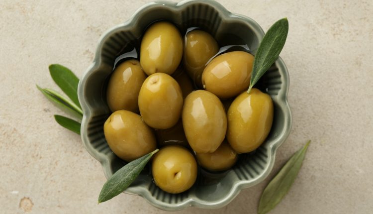 Πώς-να-κάνετε-τις-ελιές-πραγματικά-ωφέλιμες-για-την-υγεία-της-καρδιάς