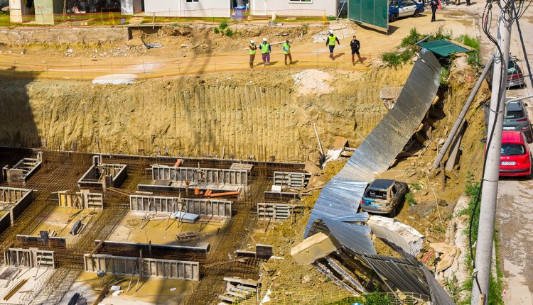 Πού-οφείλεται-η-καθίζηση-στους-πρώην-στάβλους-Παπάφη-στη-Θεσσαλονίκη-–-«Η-ζημιά-έγινε-στο-εσωτερικό»