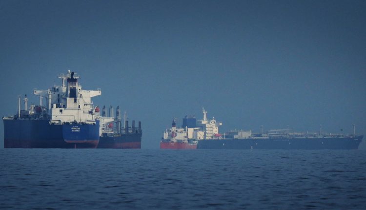 Παγωμένη-η-ναυτιλιακή-κίνηση-στα-στενά-του-Ορμούζ