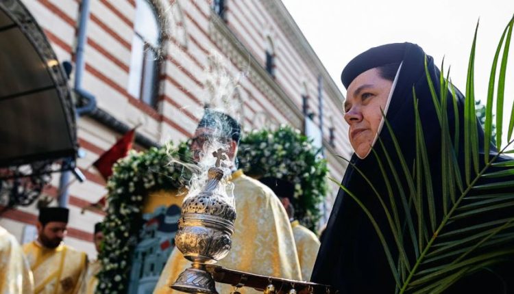 Η-Ορθόδοξη-Εκκλησία-της-Ρουμανίας-θα-γιορτάσει-για-πρώτη-φορά-τις-Αγίες-Ρουμάνες-γυναίκες