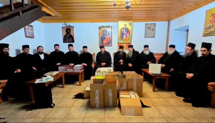 Ο-Πατριάρχης-Ρουμανίας-πρόσφερε-δώρα-στις-ρουμανικές-μοναστικές-κοινότητες-του-Αγίου-Όρους
